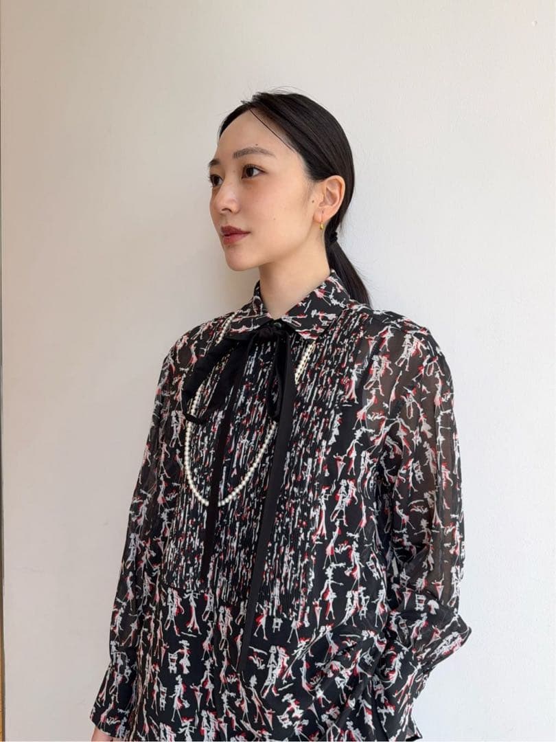 miho.k827 新品TOMORROWLAND .Bプリントシャツ