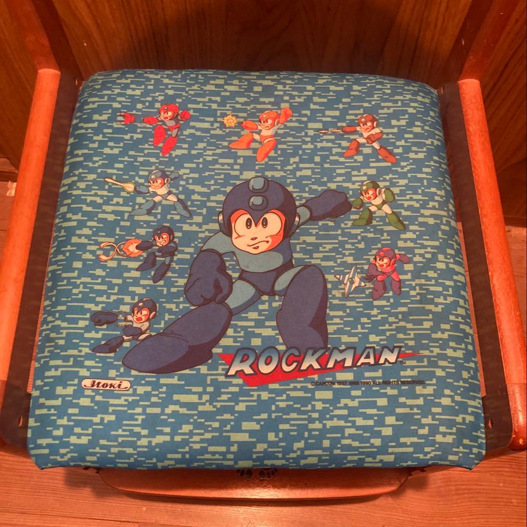 ロックマン　学習椅子