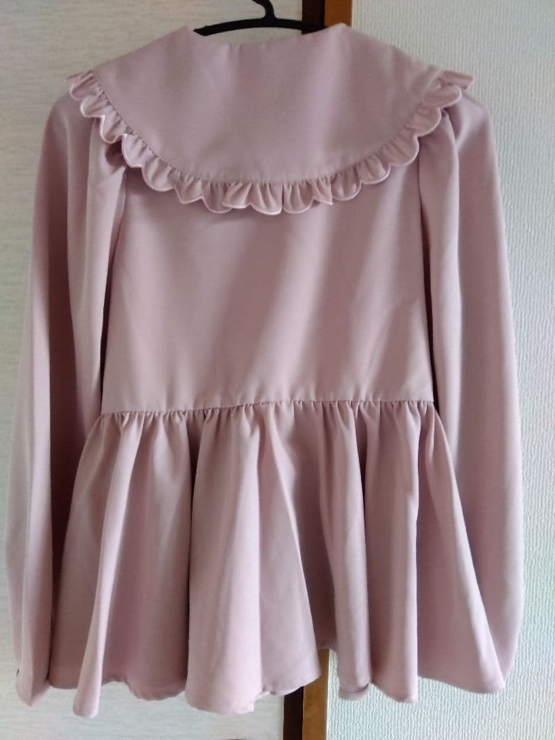 Fit more スカラップフリルカラーカシュクールブラウス