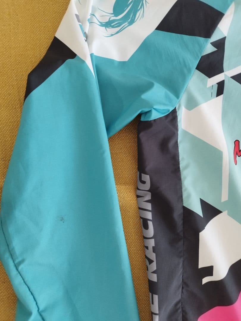 GOODSMILE RACING 　ウィンドブレーカー　Mサイズ　レーシングミク