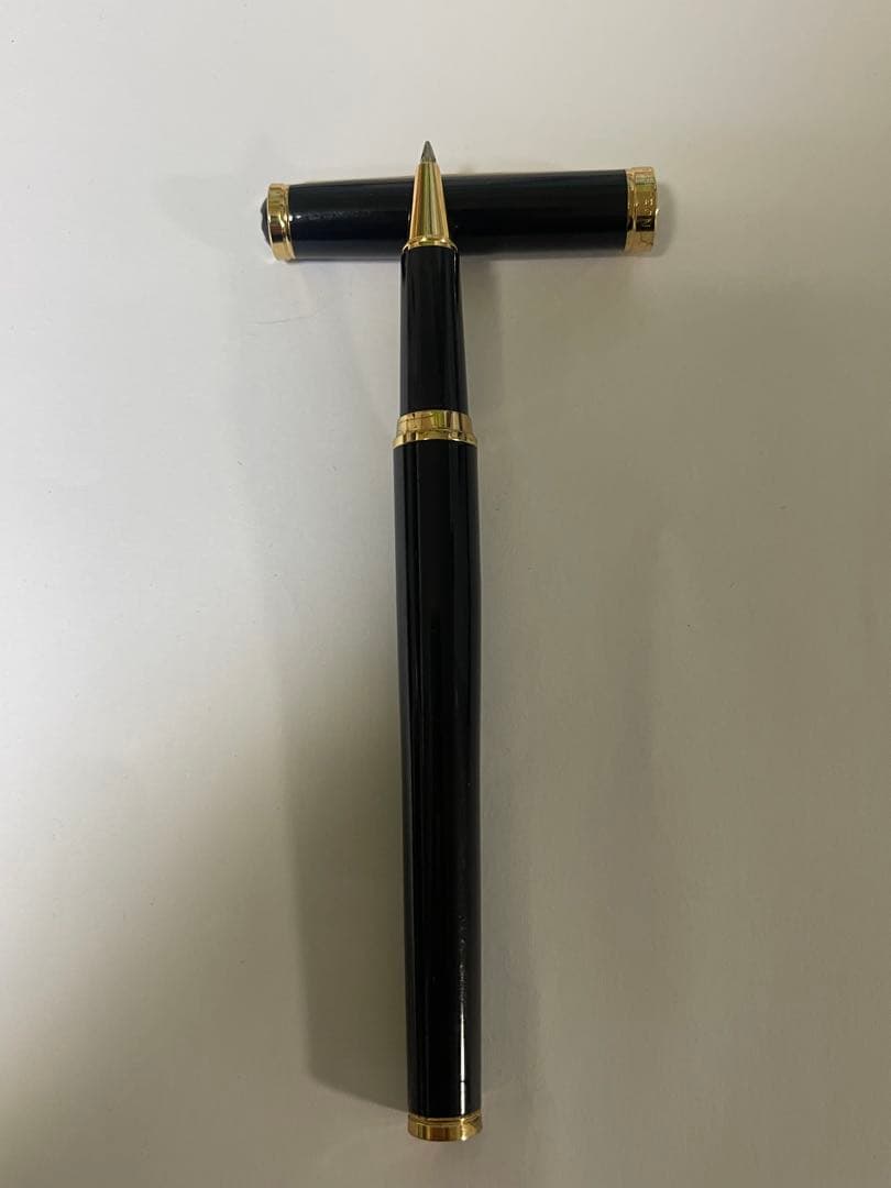 レ*ス様 モンブラン ノブレス・オブリージュ ローラーボールペン ブラック×ゴー