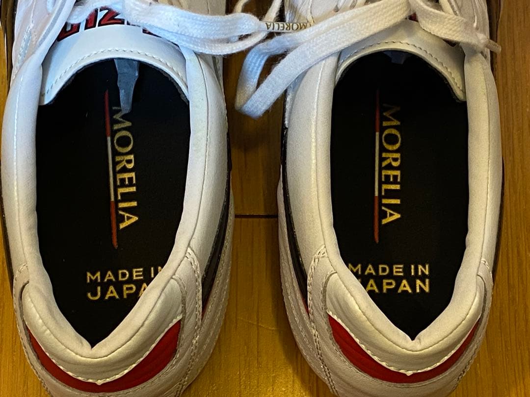 極美品 ミズノ モレリア2JAPANクロスステッチ 27.0 スパイク