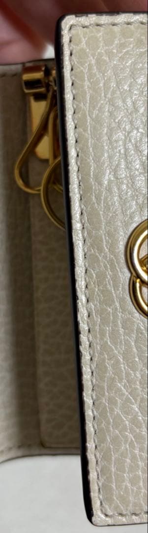Gucci GGロゴ ベージュレザーキーケース　箱付き