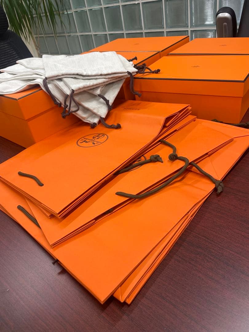 HERMES　エルメス　空箱　バーキン25一個，他空箱四つ巾着袋六つ手提げ袋多数