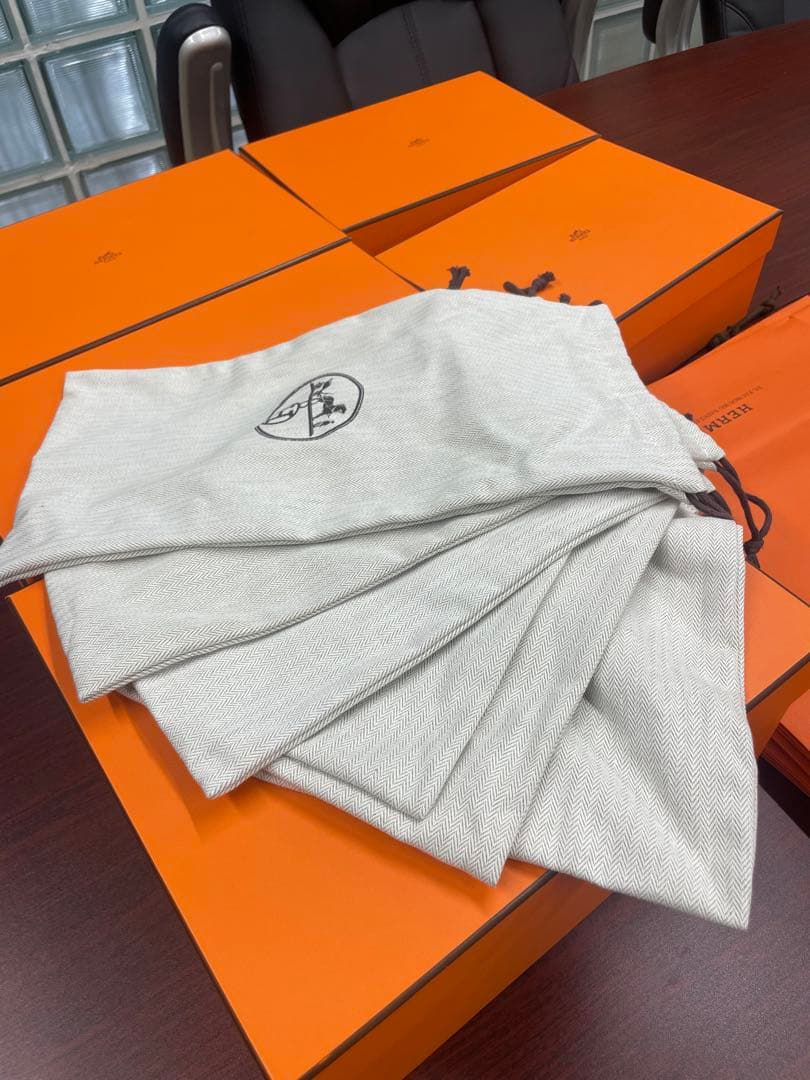 HERMES　エルメス　空箱　バーキン25一個，他空箱四つ巾着袋六つ手提げ袋多数