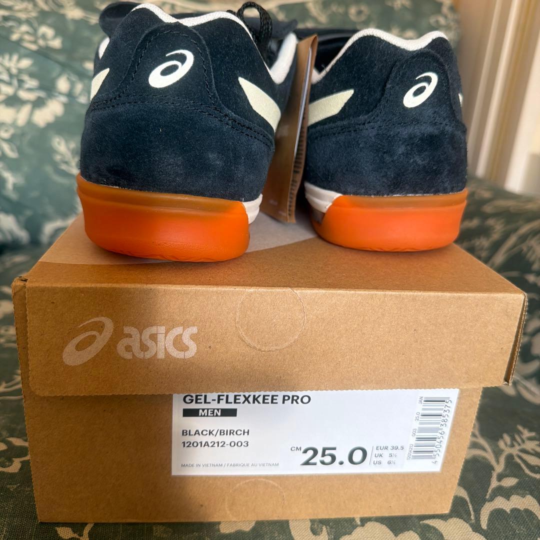 ASICS GEL-FLEXKEE PRO ブラック/バーチ 25.0cm