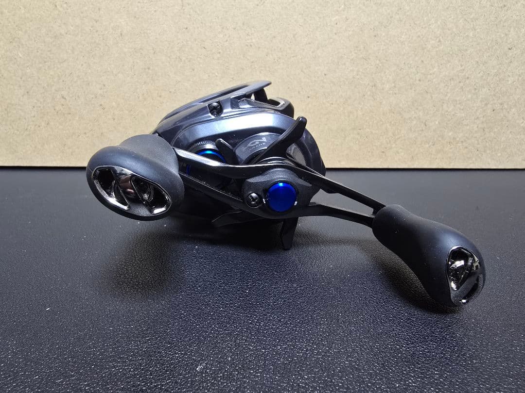24 SLX 70 中古