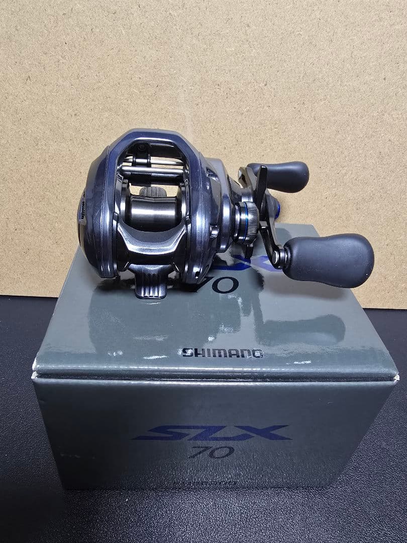 24 SLX 70 中古