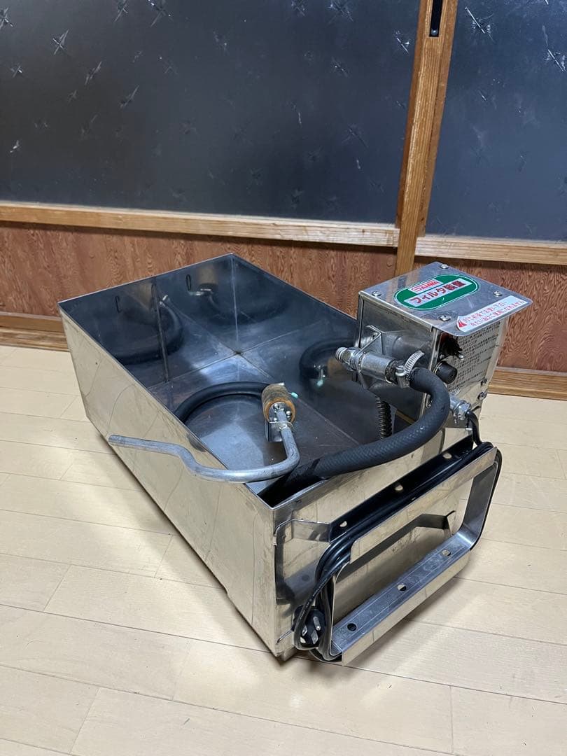 2017年製　業務用油ろ過機　濾過器　濾過装置　SUF-30 100v 動作品