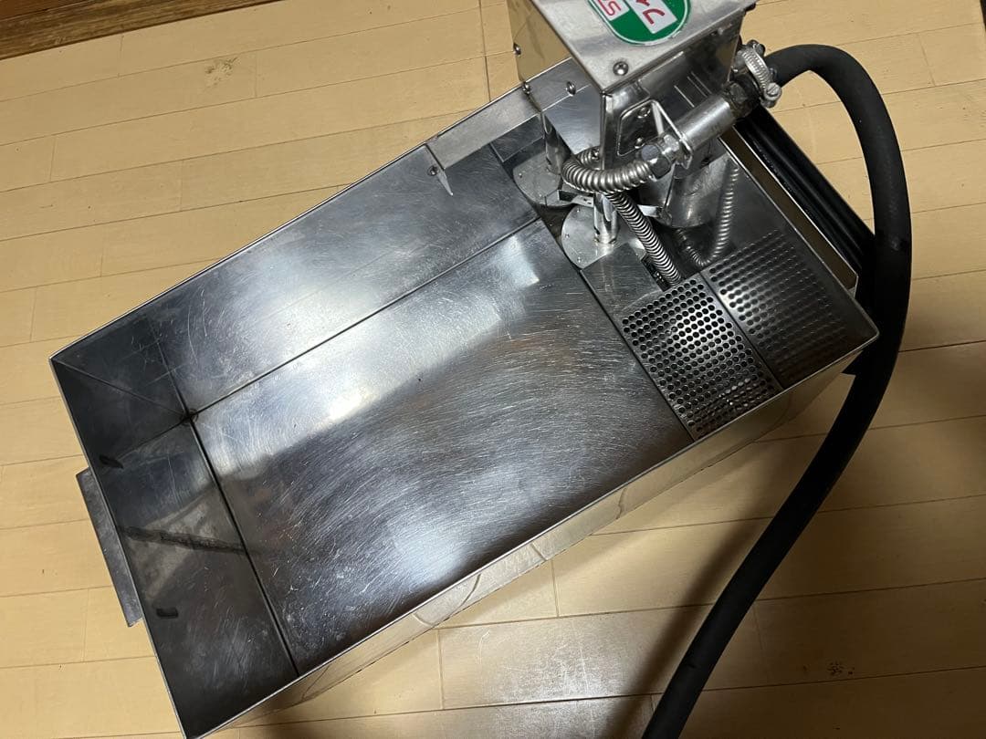 2017年製　業務用油ろ過機　濾過器　濾過装置　SUF-30 100v 動作品