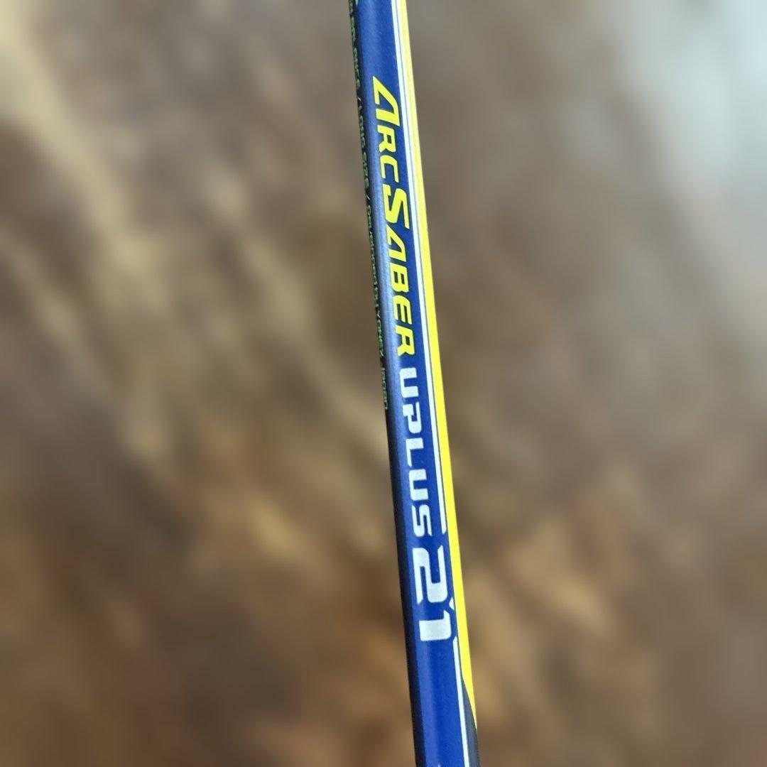 ARC SABER 21 バドミントンラケット