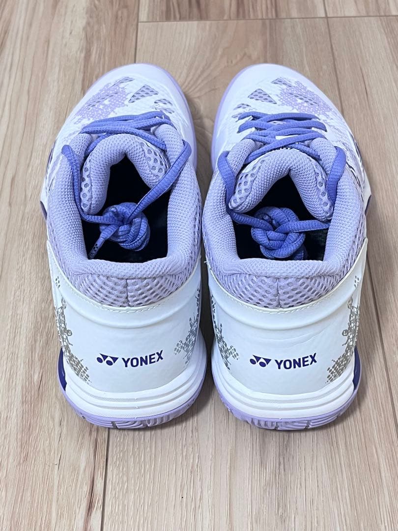 YONEX バドミントンシューズ パープル　24.5cm