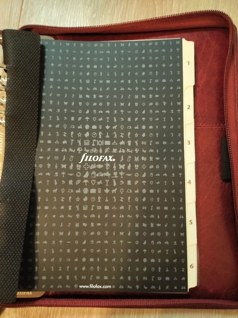 Filofax システム手帳　ロックウッド　バイブルジップ　希少カラー　ワイン