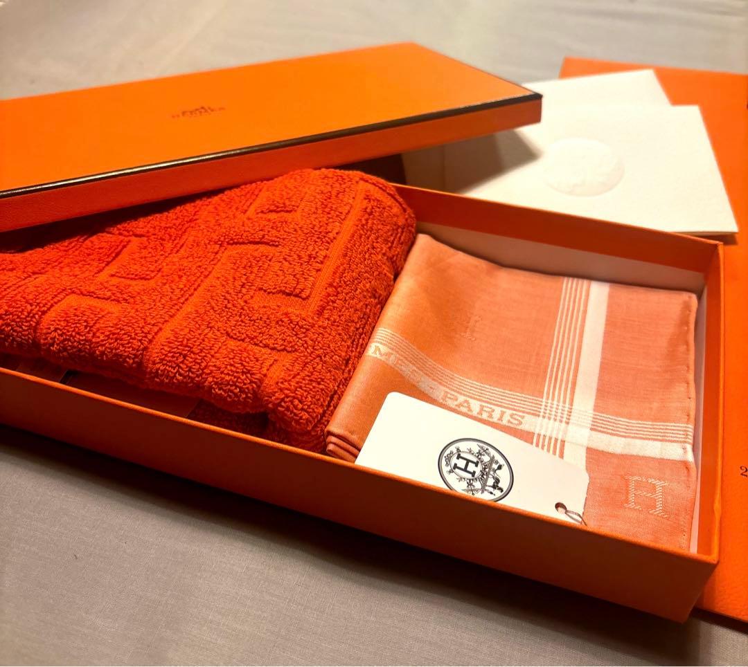 【C】HERMES タオルハンカチとハンカチーフセット プレゼントセット付