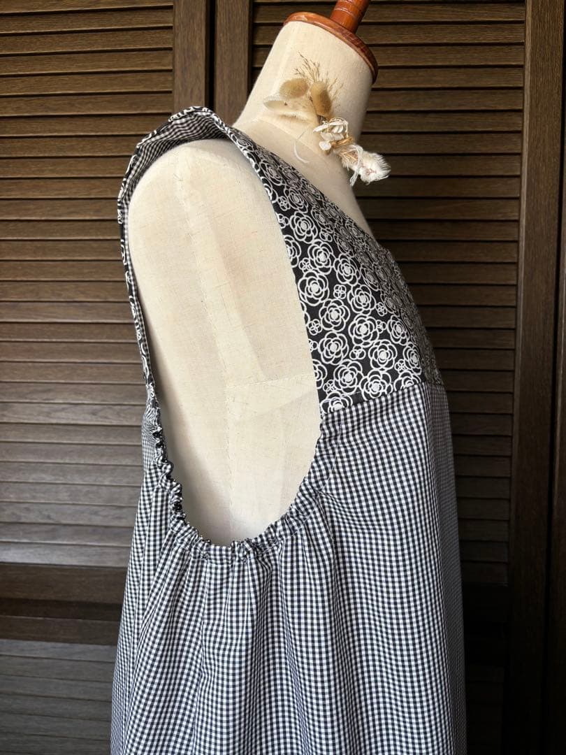 マぁガレット　エプロン　ハンドメイド　割烹着　保育士　介護　ワンピース