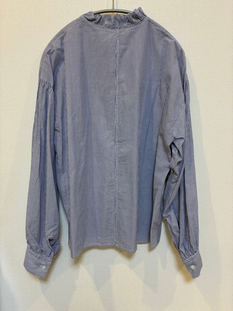 美品　SLOBE IENA ミニフリルブラウス　ブルー
