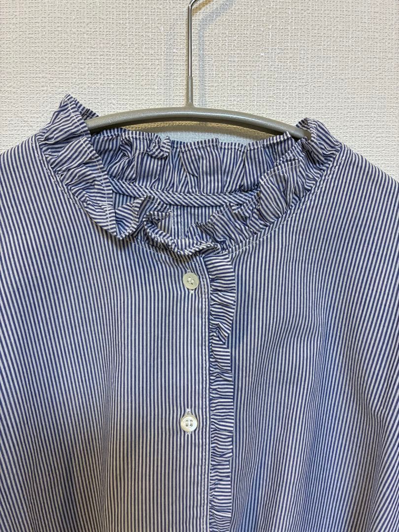 美品　SLOBE IENA ミニフリルブラウス　ブルー