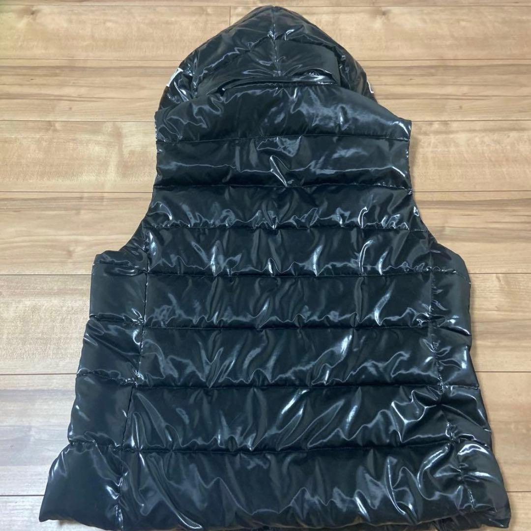 【即完売/大人気商品】アダムスジャグラー ダウンベスト Lサイズ やりらふぃー
