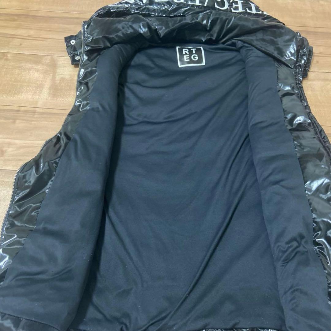 【即完売/大人気商品】アダムスジャグラー ダウンベスト Lサイズ やりらふぃー