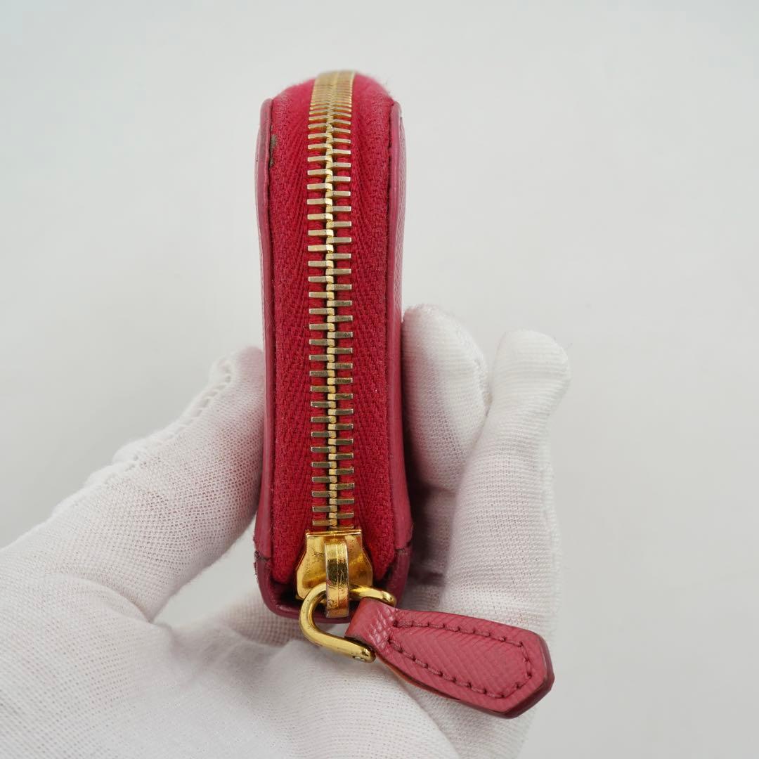 【未使用に近い】PRADA サフィアーノ　バイカラー　6連　キーケース