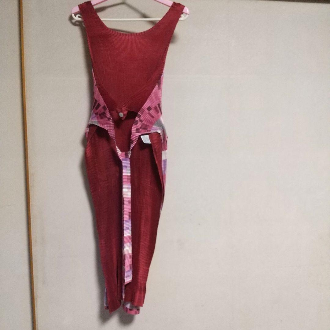 イッセイミヤケ　エプロン　プリーツ イッセイミヤケ・未使用