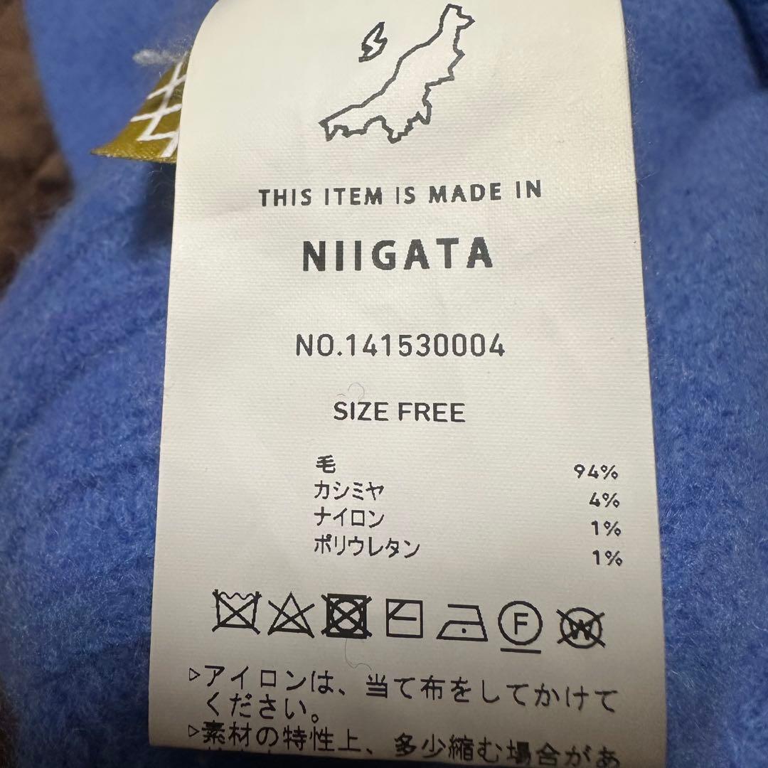 アルペロベロモチーフ透け感ニットベスト＆カシミア混タートルセーター
