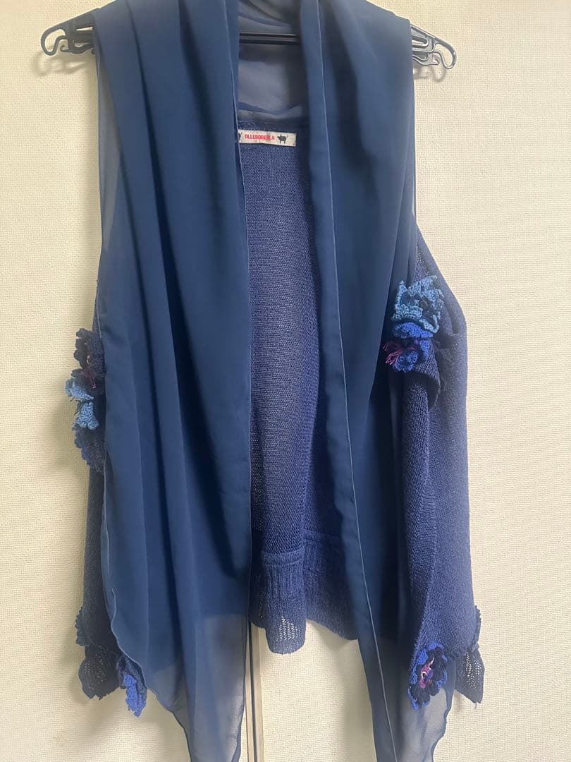 アルペロベロモチーフ透け感ニットベスト＆カシミア混タートルセーター