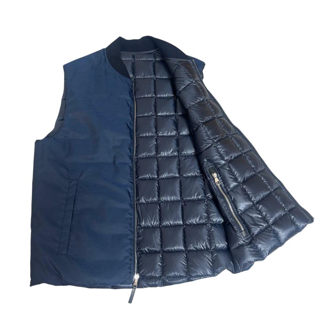 【極美品】LOUIS VUITTIONリバーシブルダウン　ベストsize52軽量