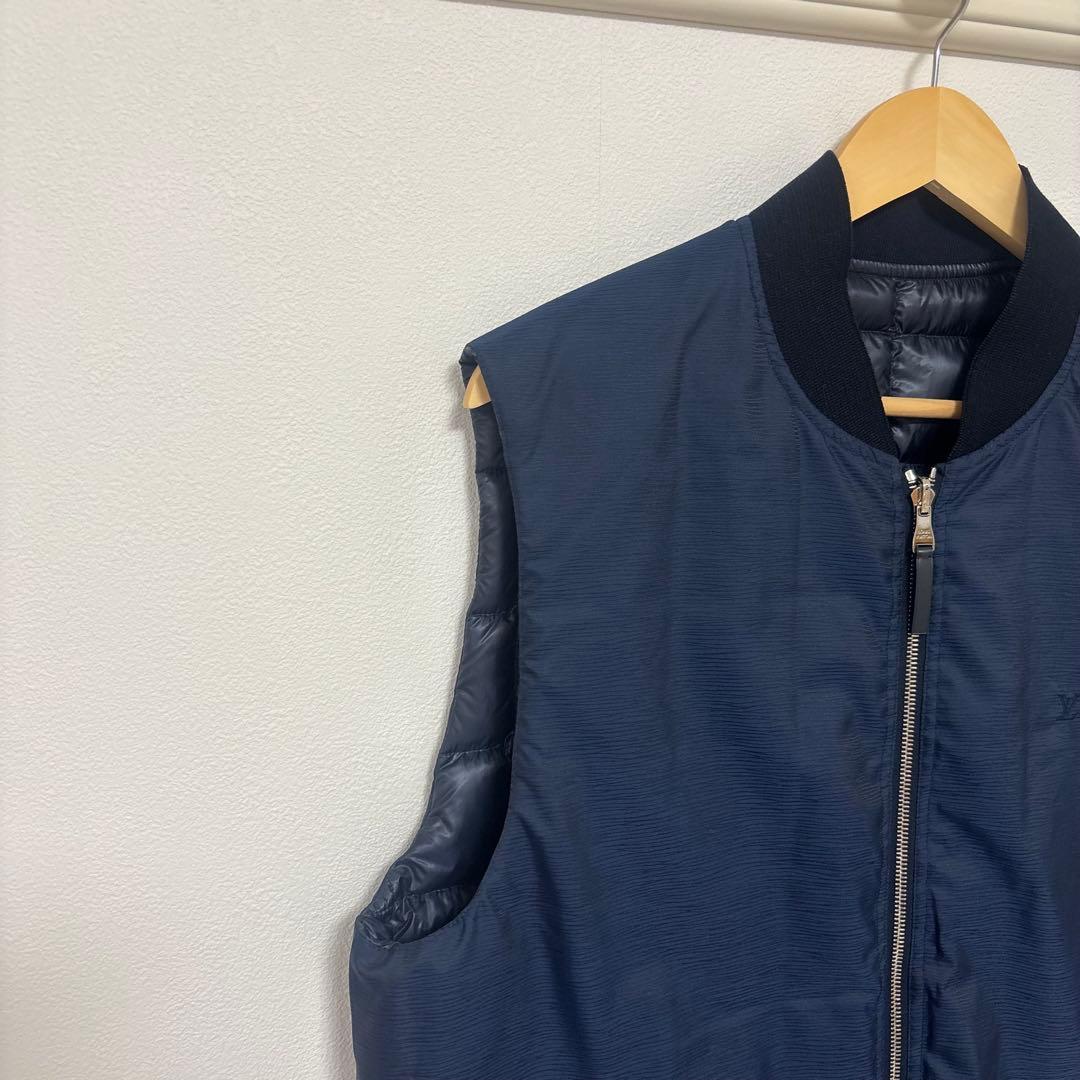 【極美品】LOUIS VUITTIONリバーシブルダウン　ベストsize52軽量