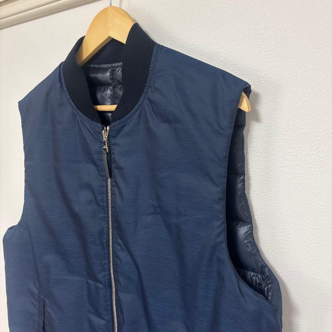 【極美品】LOUIS VUITTIONリバーシブルダウン　ベストsize52軽量