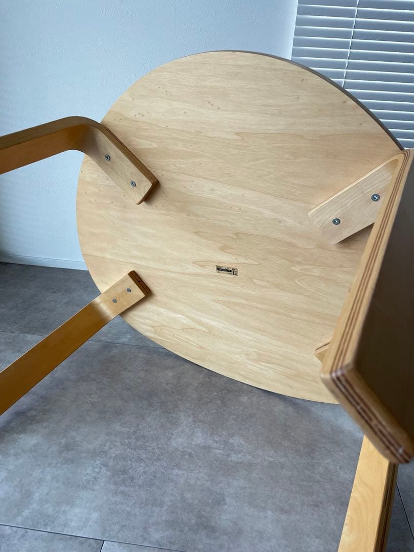 IKEA SVALSTA コーヒーテーブル　ローテーブル　ソファテーブル