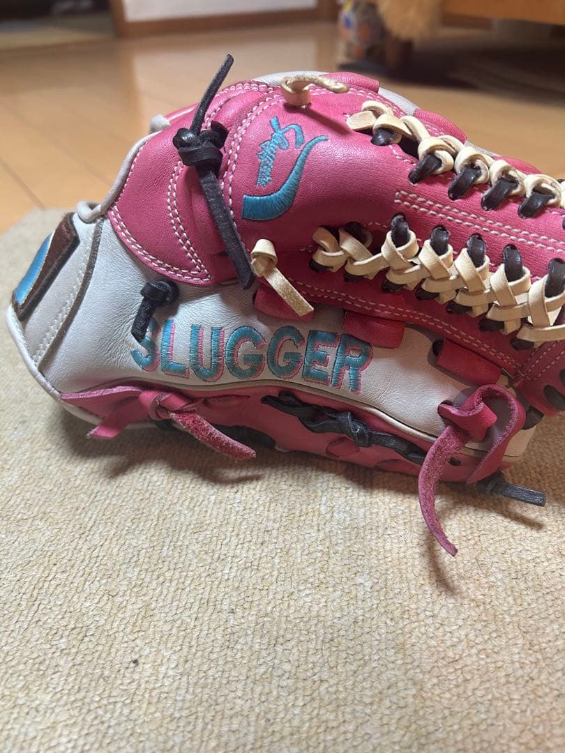 ち*め様 Slugger スラッガーグローブ　オーダーグラブ　廃盤ラベル