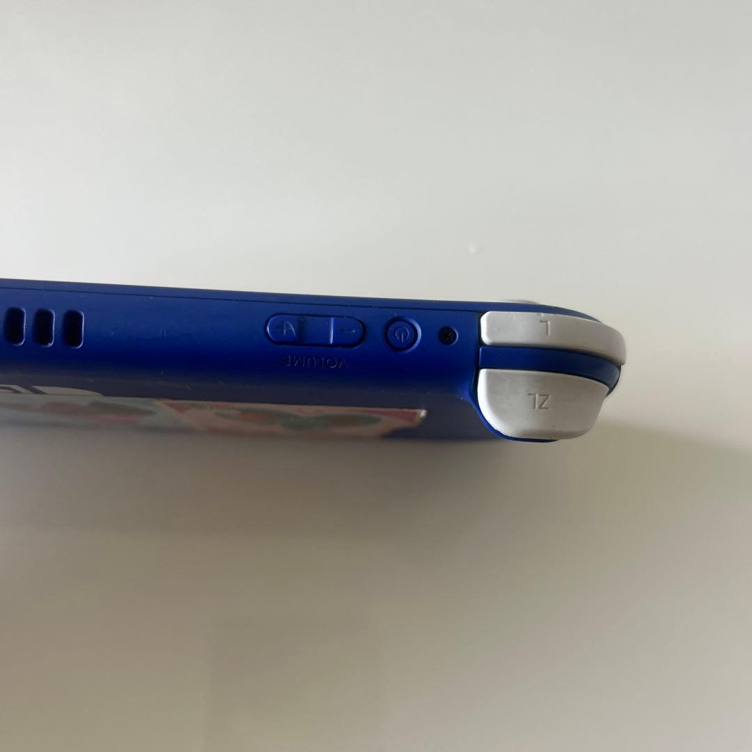 Nintendo switch Light ブルー