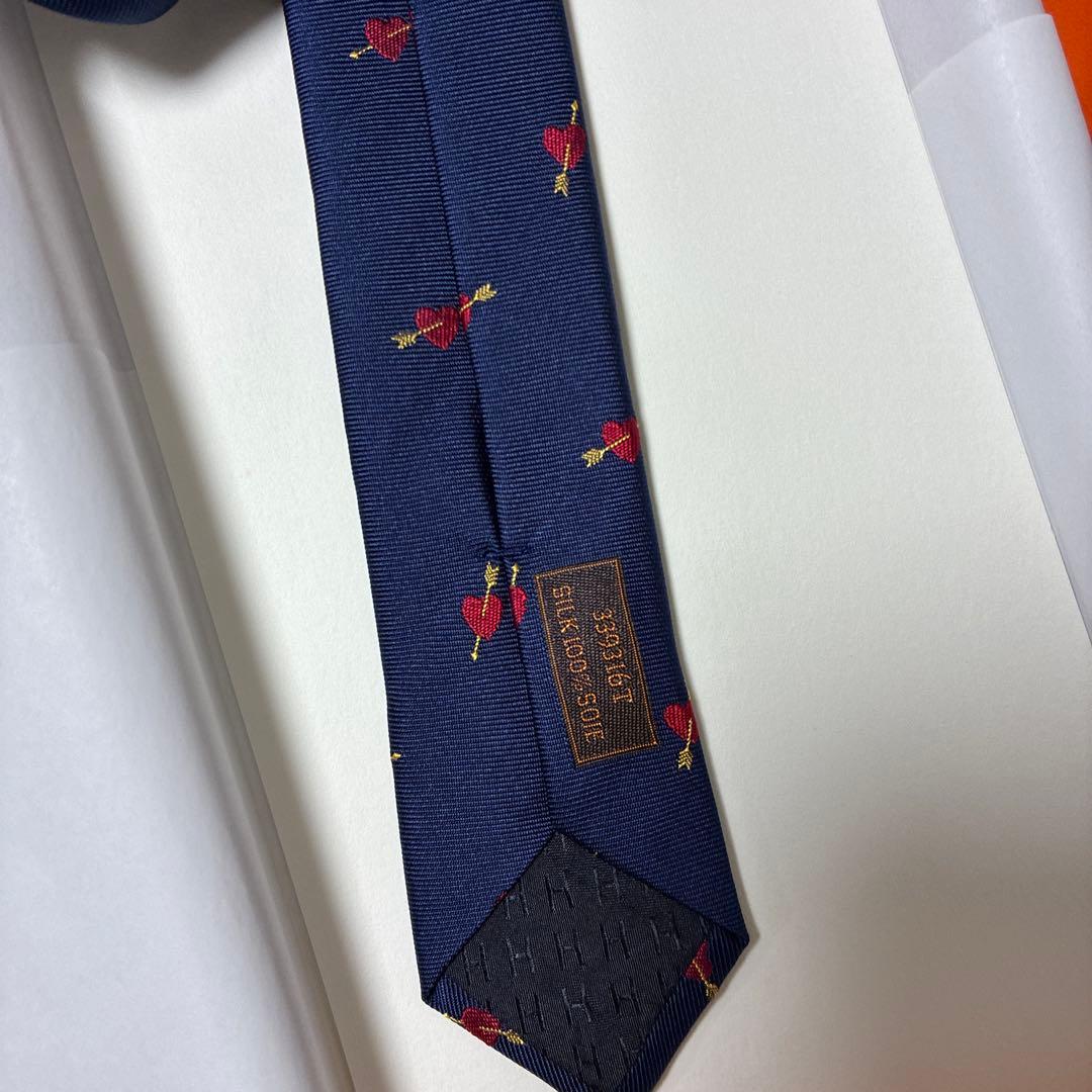 HERMES ネクタイ ネイビー ハートと矢