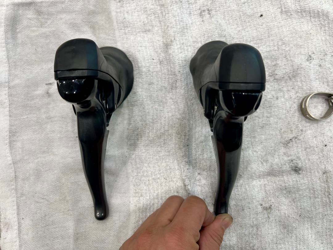 ST-R2000 Claris クラリス 2×8s STIレバー 左右セット