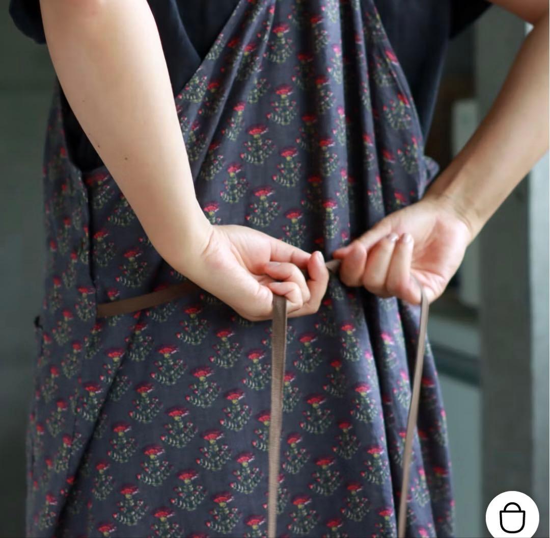 ✨美品❤️✨北欧暮らしの道具店　エプロンドレス　花柄　グレー　麻　レーヨン
