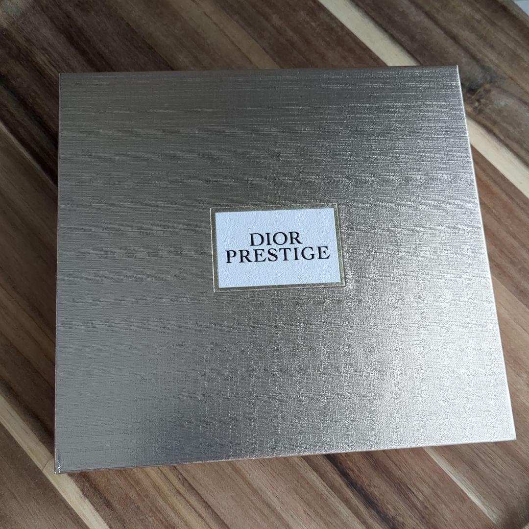 DIOR PRESTIGE プレステージマイクロユイルRセラムホリデーコフレ