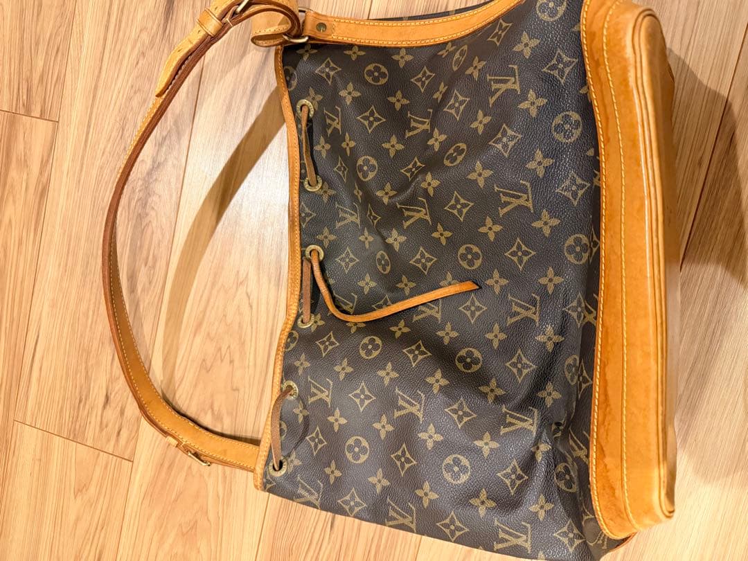 Louis Vuitton モノグラム ノエ