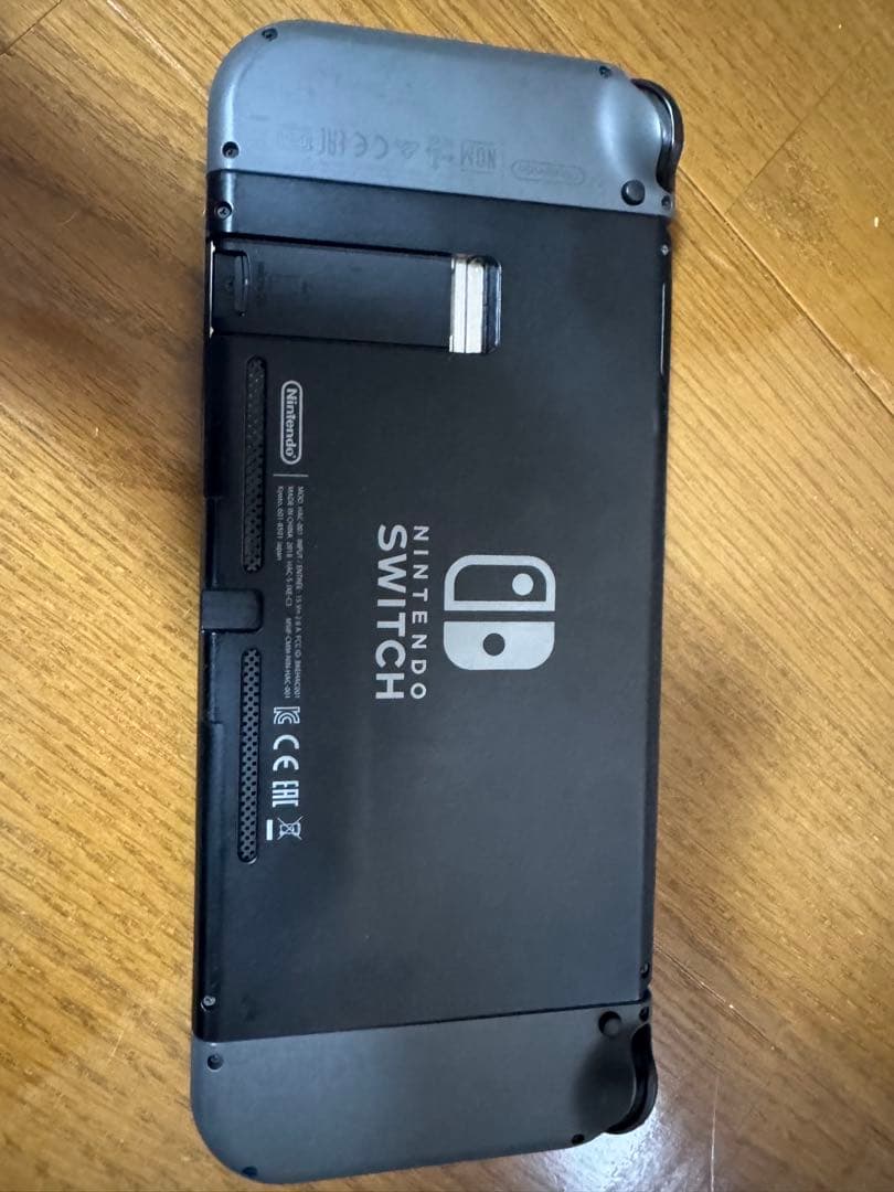 Nintendo Switch 本体 + ソフト＋周辺機器 値下げ可能です⭕️