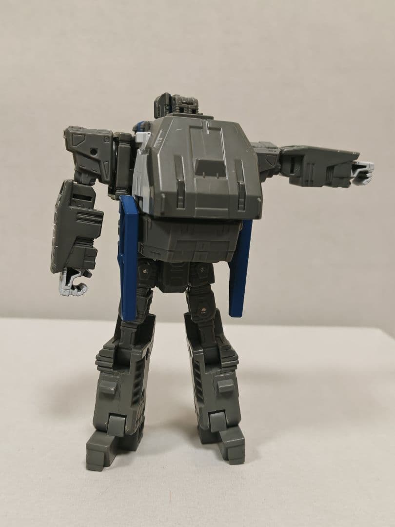 トランスフォーマーレジェンズ「フォートレス マキシマス」