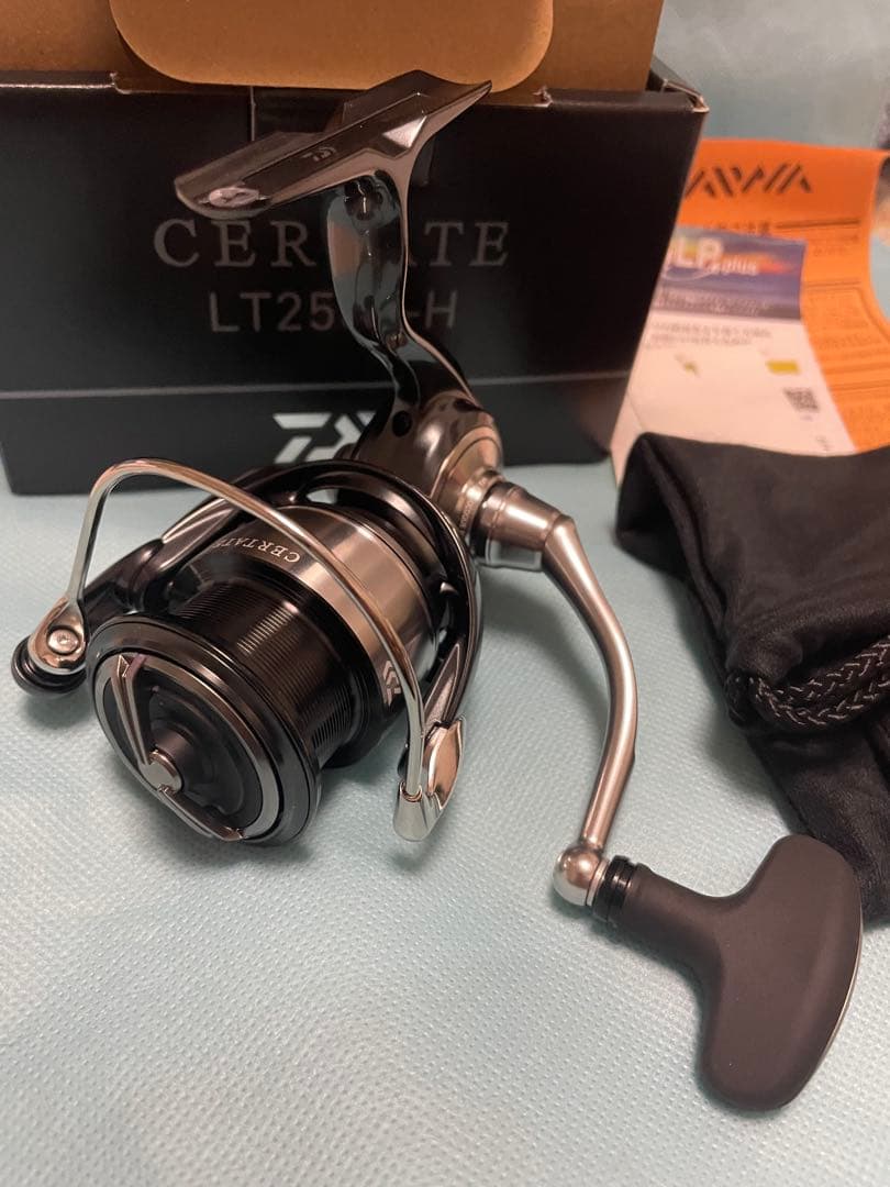 ダイワ 24セルテートLT2500-H 未使用品