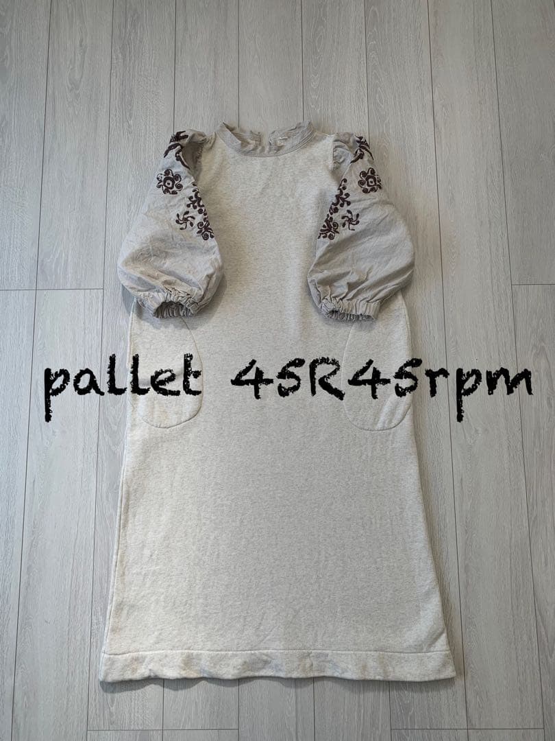 45R45rpm 裏毛deフラワー刺繍のパフ ドレス(トップ)