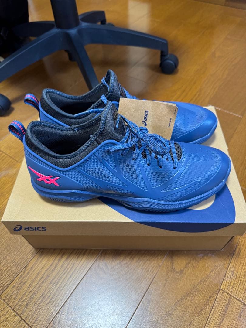 【asics】バスケットボールシューズ グライドノヴァ　ネイビー