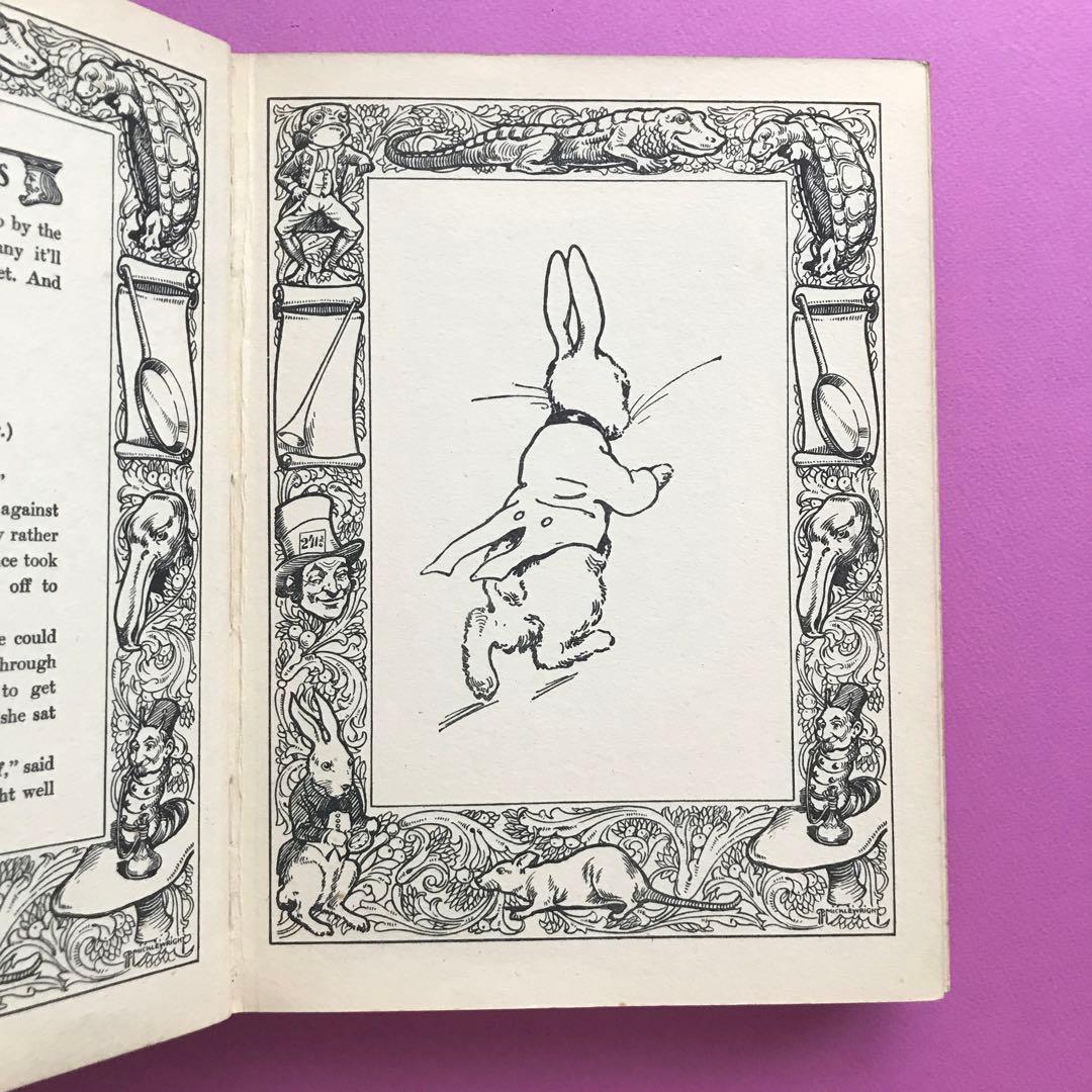洋書 Alice's Adventures in Wonderland