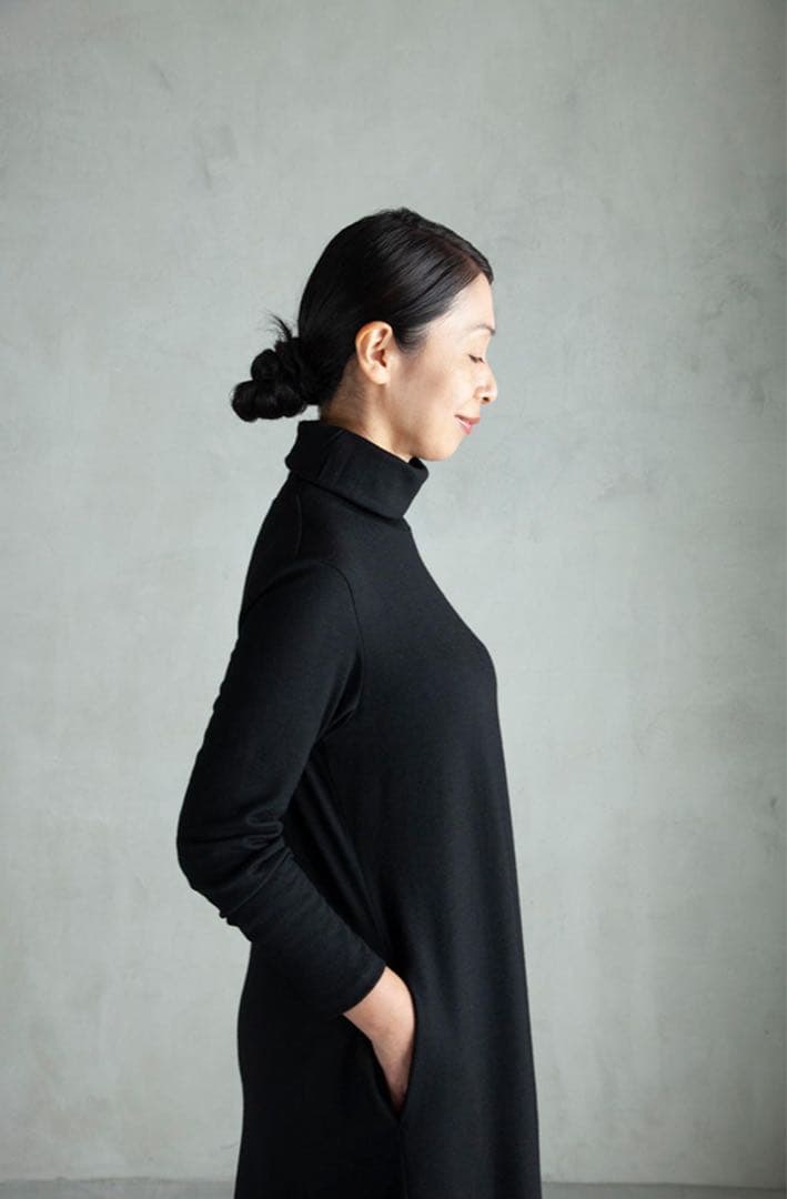 HAND ROOM WOMEN’S 天然生活 ジャージータートルネックワンピース