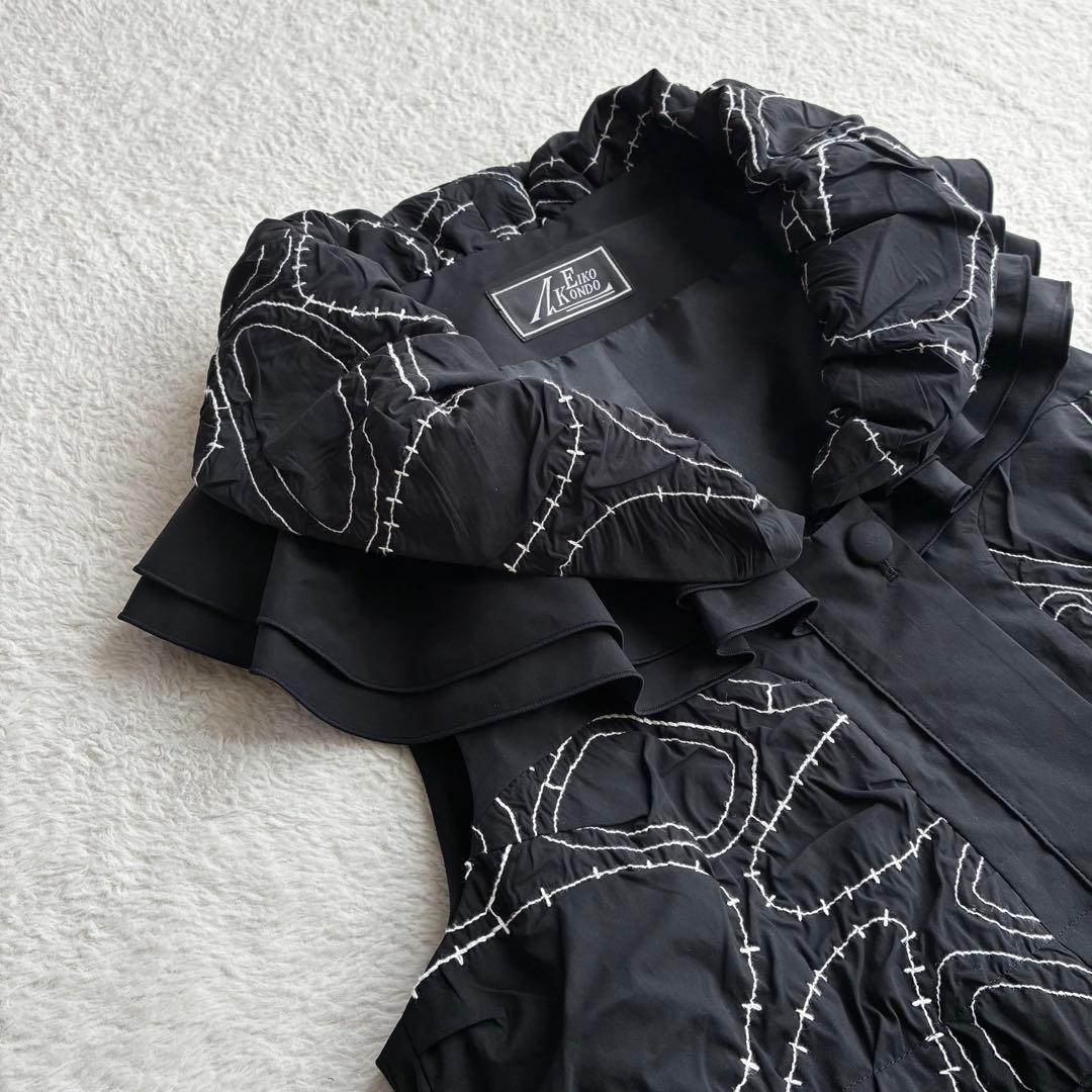 極美品 エイココンドウ 現行完売品 コットン刺繍フリルベスト 黒 ジレ 春夏服