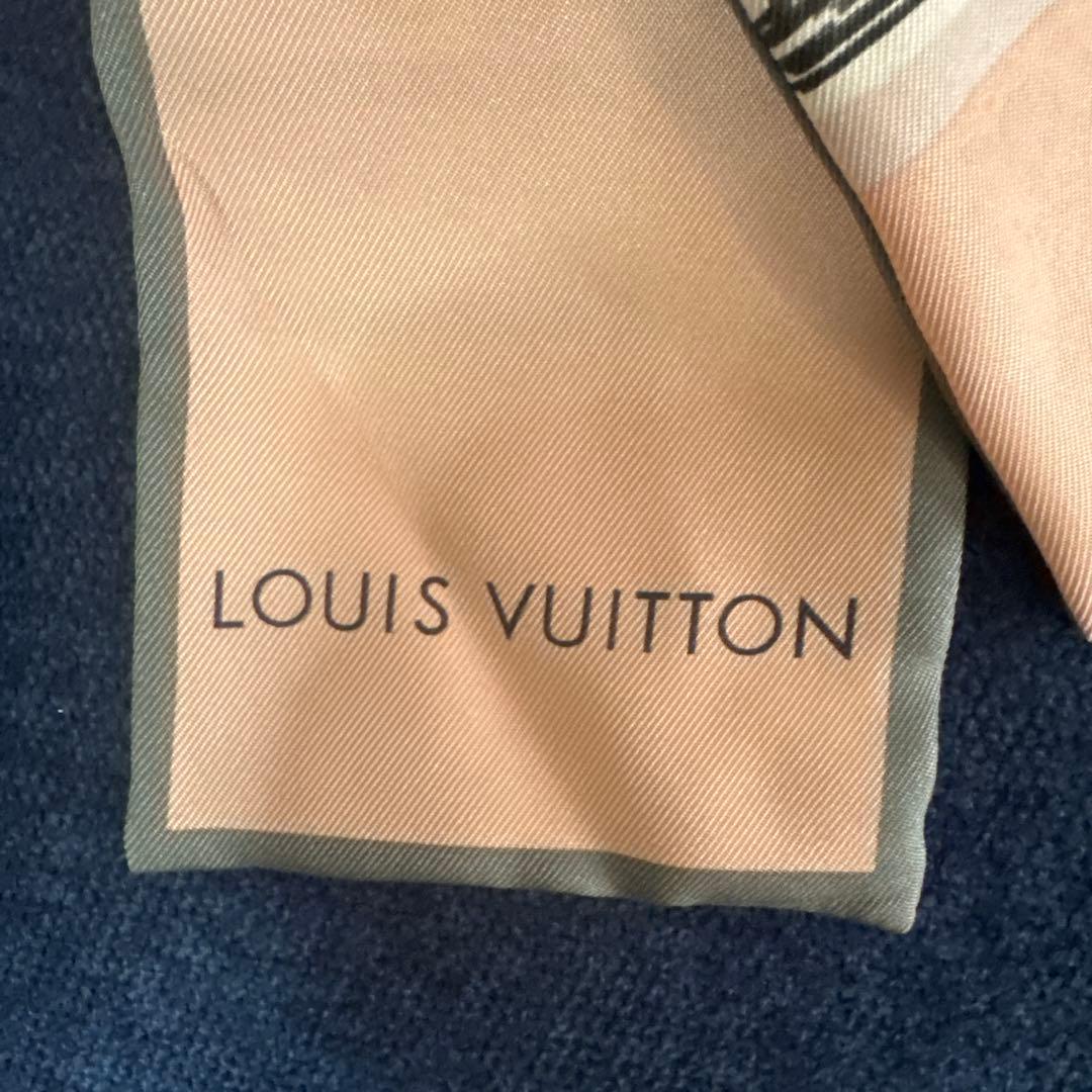 LOUISVUITTONバンドーモノグラム/トランクシルクリボンスカーフピンク