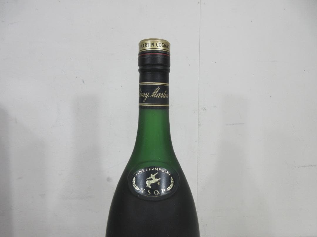 Y*L様 Armagnac Rémy Martin 700ml,40% 2本