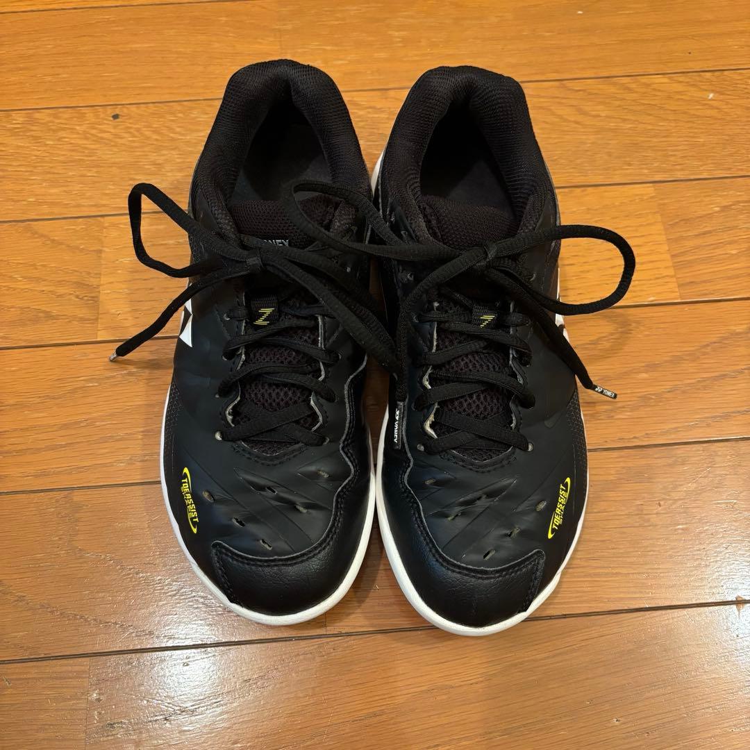 YONEX バドミントンシューズ 23.5cm