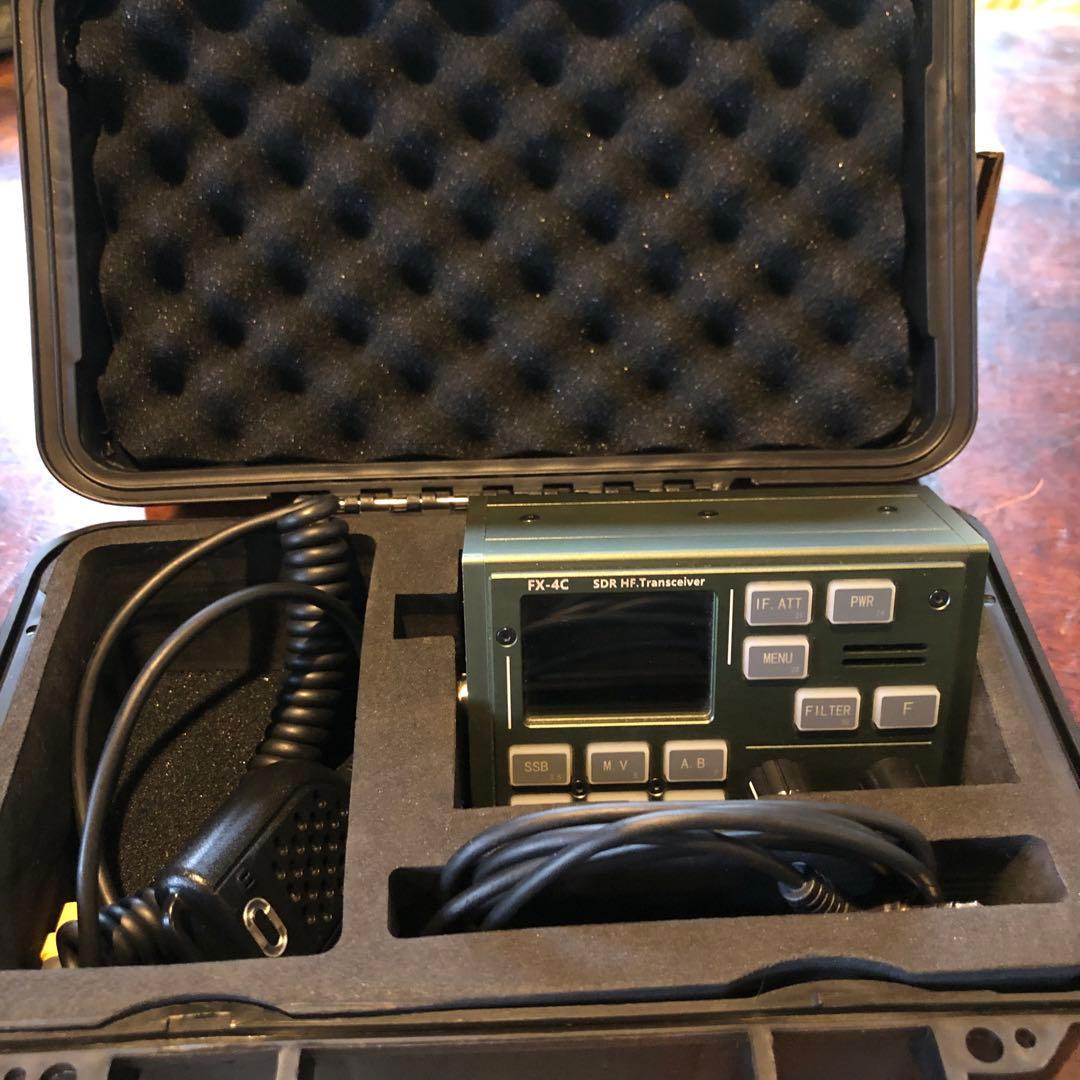 FX-4C HF 3.5M-29MHz QRP 10W プロテクケース付き